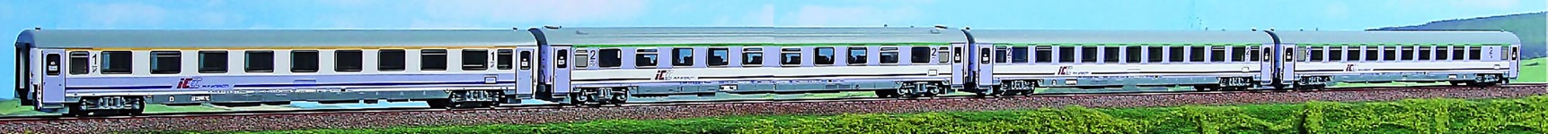 ACME 55258 - H0 - 4-tlg. Set Personenwagen EC 104/105 Sobiesky, Ep. VI, PKP